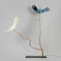 <a href=https://www.galeriegosserez.com/gosserez/artistes/de-kergal-diane.html>Diane de Kergal</a> - Above the Sun only Sky - Les Oiseaux